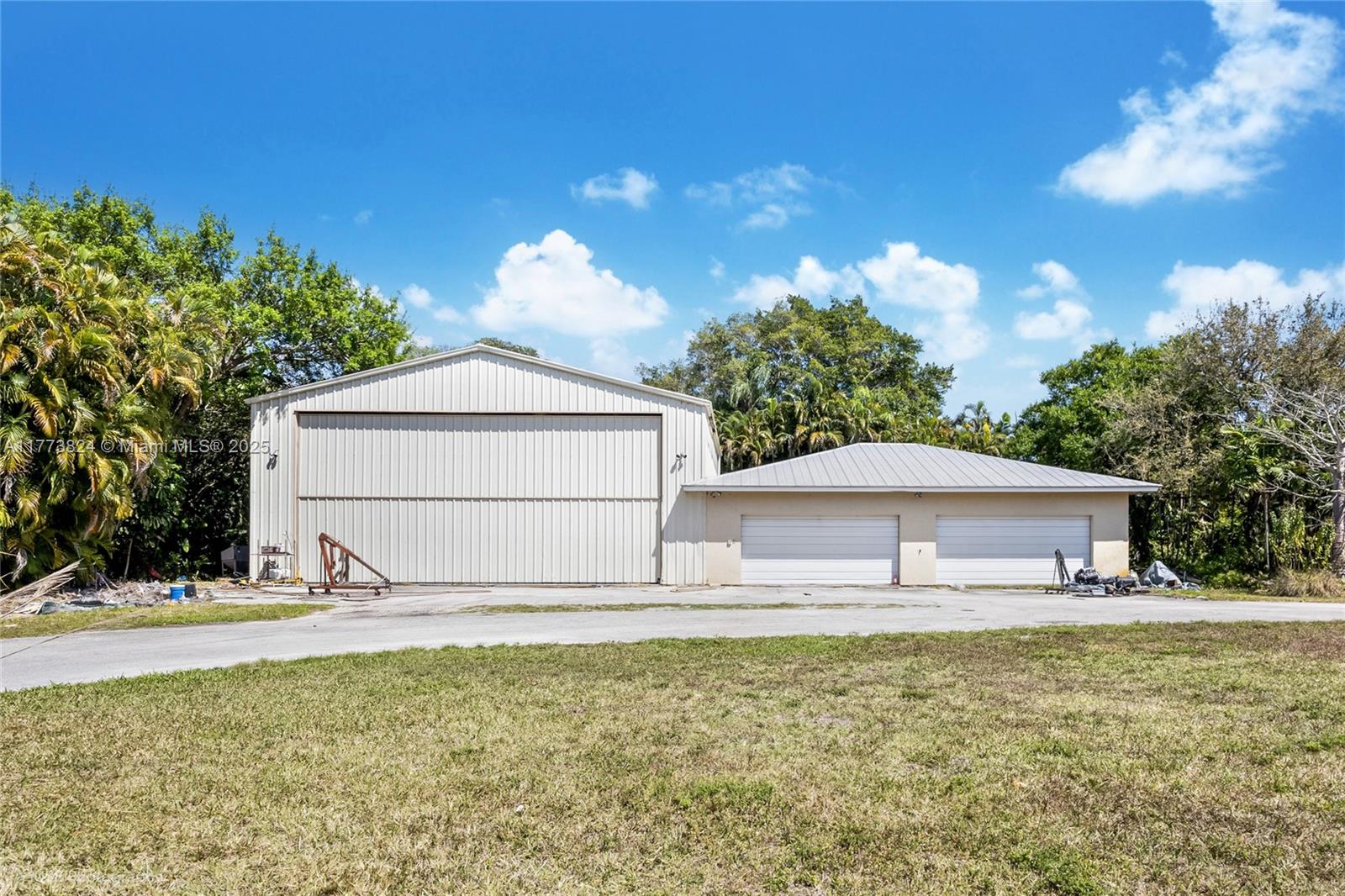 Melrose Park and Riverland - Land