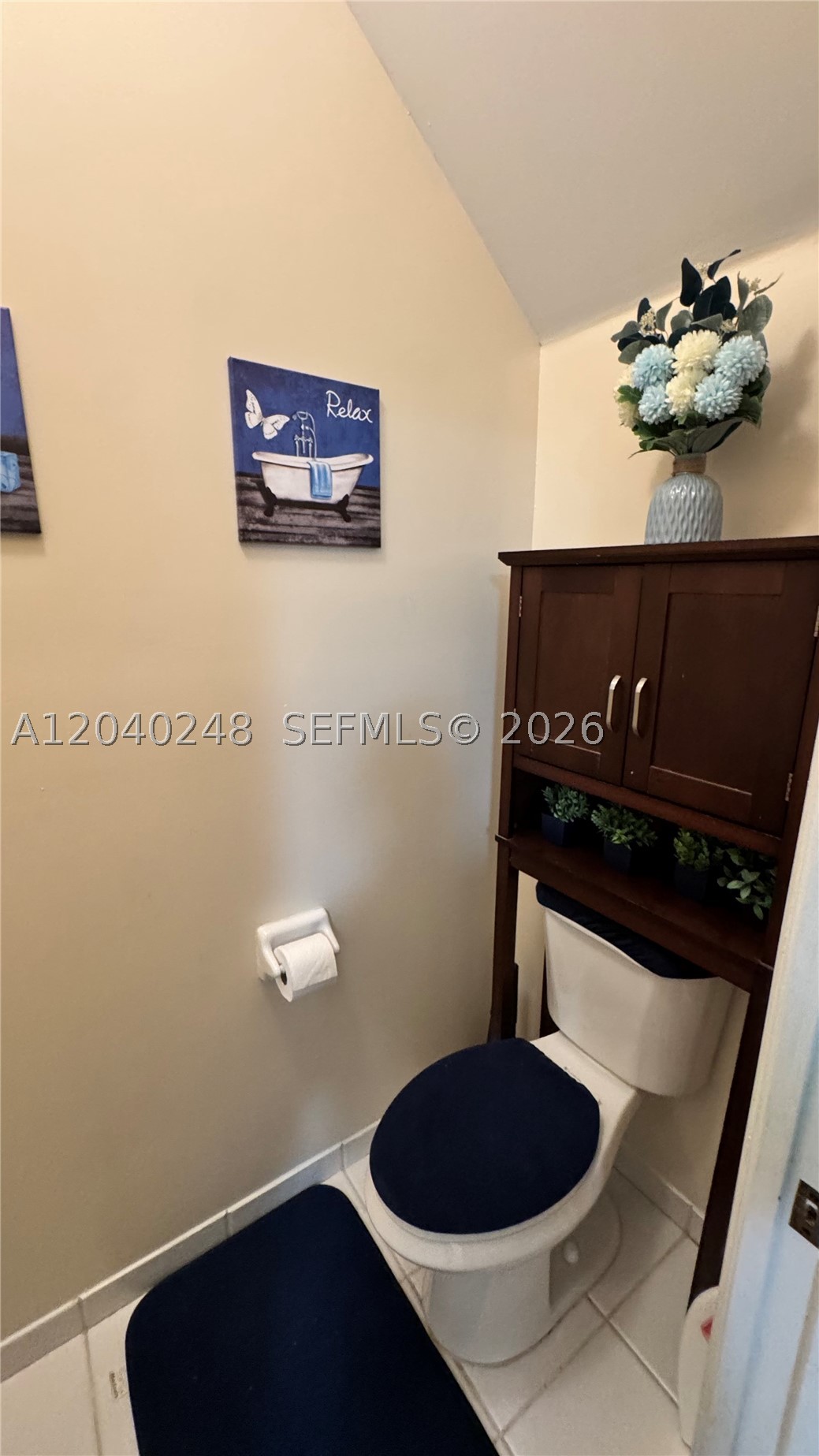 TOWNGATE CONDO SIX - Residential
