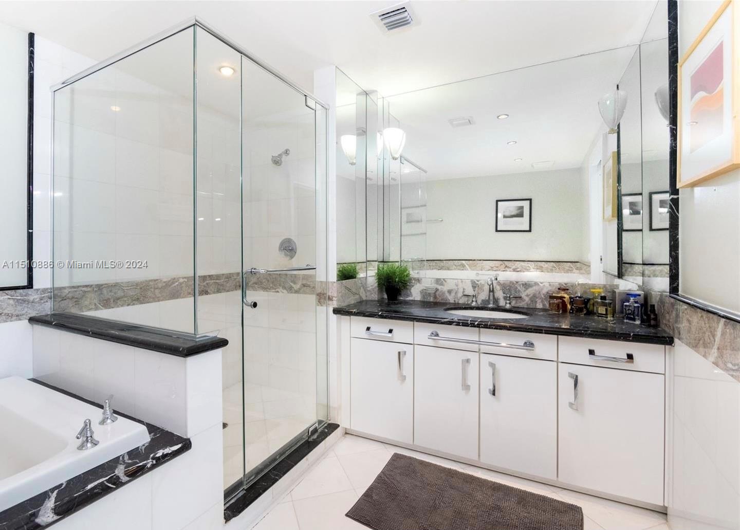 THE BENTLEY BAY CONDO - Residential Lease