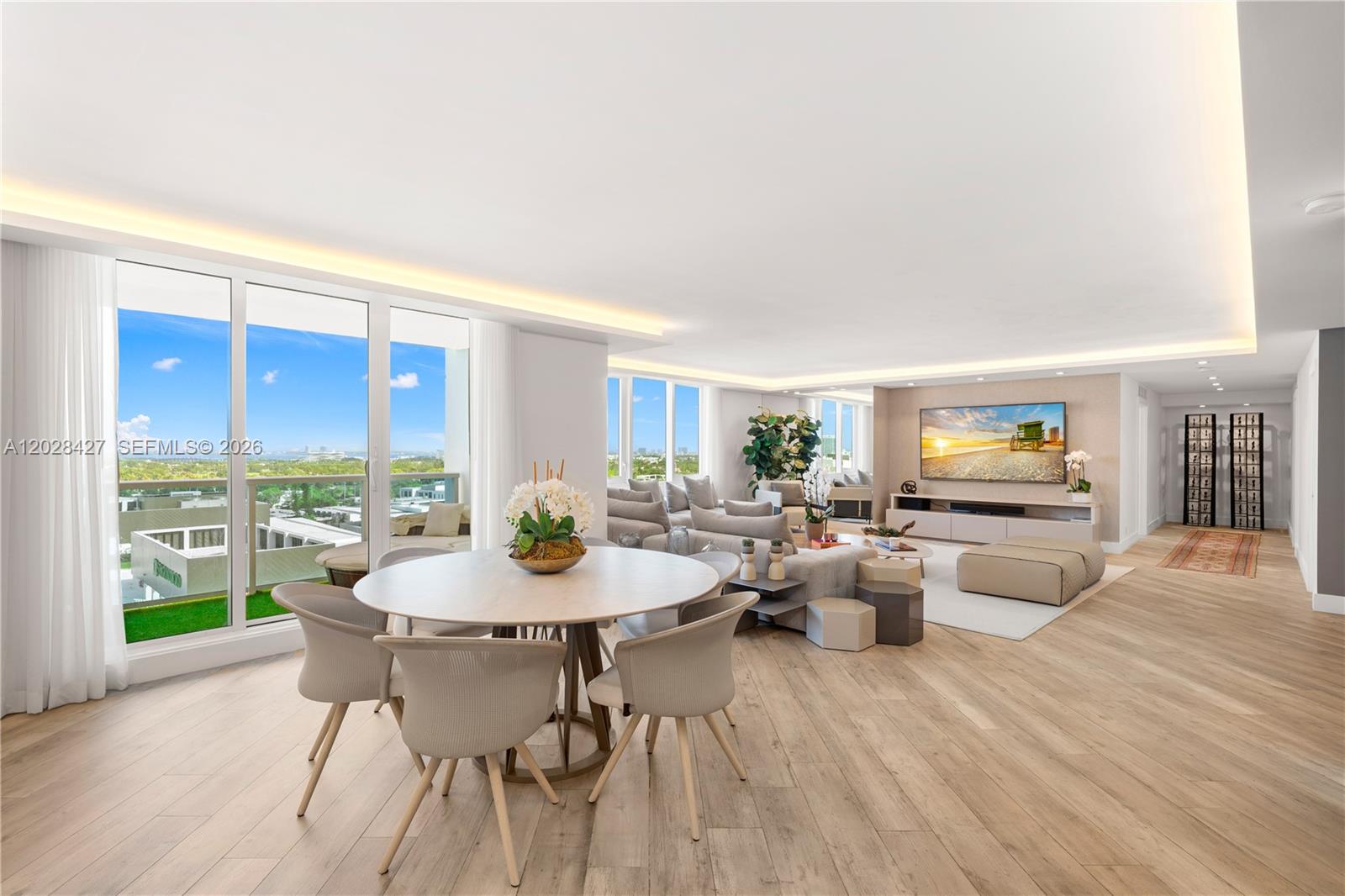 RONEY PALACE CONDO - Residential