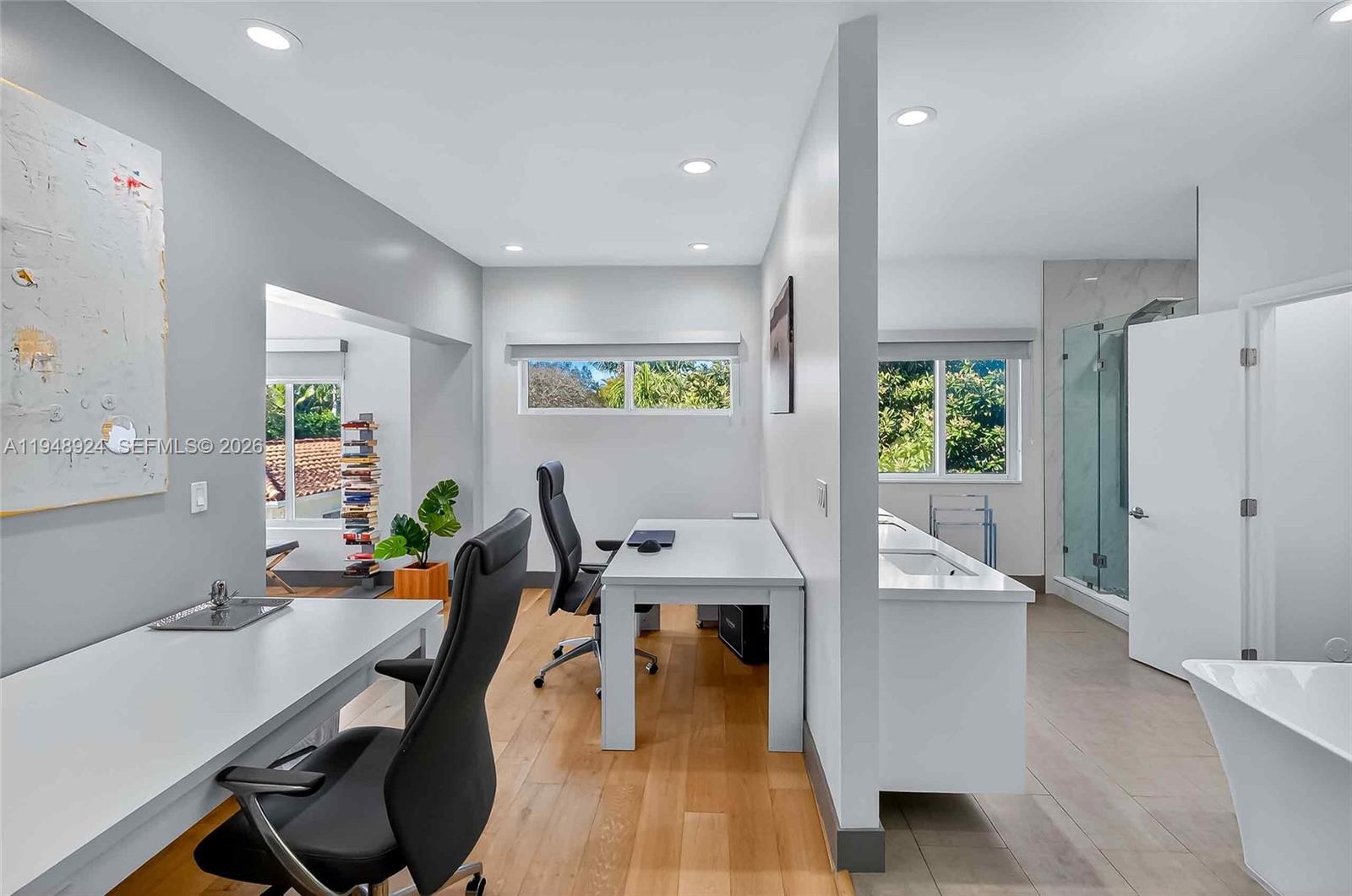 AMD PL GRIFFING BISCAYNE - Residential