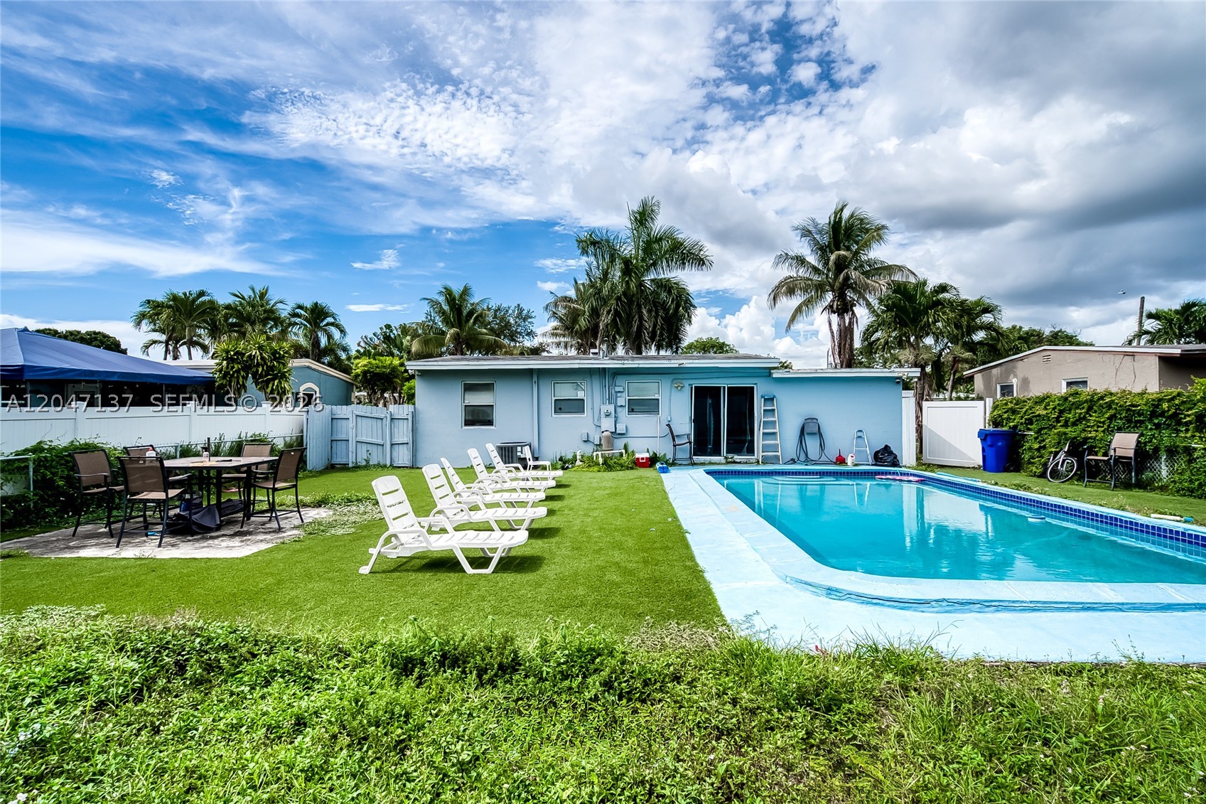 LAUDERDALE MANORS ADD-REV - Residential