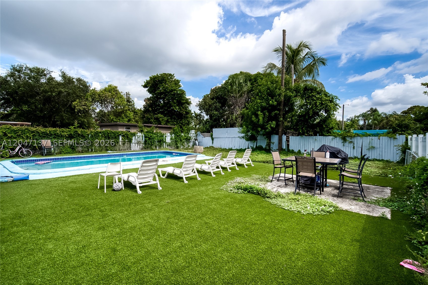 LAUDERDALE MANORS ADD-REV - Residential