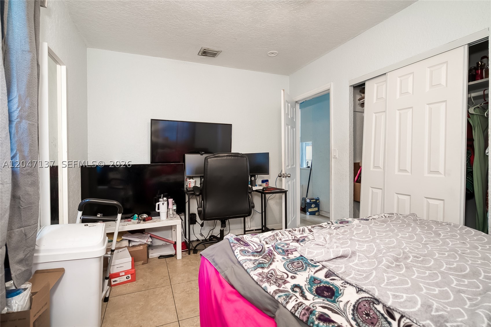 LAUDERDALE MANORS ADD-REV - Residential