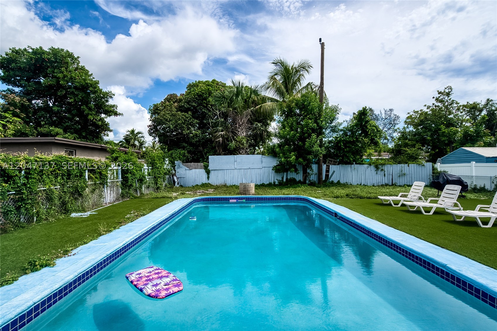 LAUDERDALE MANORS ADD-REV - Residential