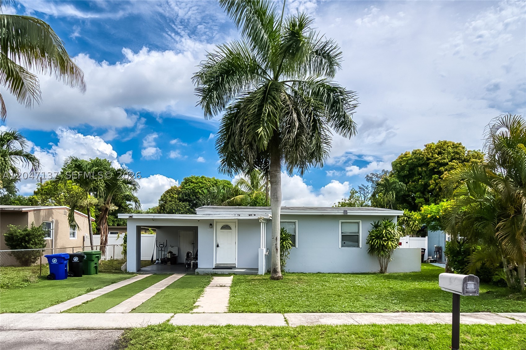 Charming 2-bedroom / 1-bath single-family home offering 768 sqft of living space in a convenient Fort Lauderdale location. This property features a spacious, fully fenced backyard with a private swimming pool, creating the perfect setting for entertaining, relaxing, or enjoying the South Florida lifestyle. Inside, you'll find a  functional floor plan with an inviting living area, an efficient kitchen, and comfortable bedrooms. The expansive backyard offers plenty of space for outdoor gatherings, gardening, or pets, while the pool provides your own private oasis.
Ideally located just minutes from Downtown Fort Lauderdale, Las Olas Boulevard, beaches, shopping, dining, parks, schools, major highways, and Fort Lauderdale-Hollywood International Airport, this home offers excellent convenience for both homeowners and investors.
Whether you're looking for a primary residence, vacation home, or investment opportunity, this property presents exceptional value with endless potential. No HOA.