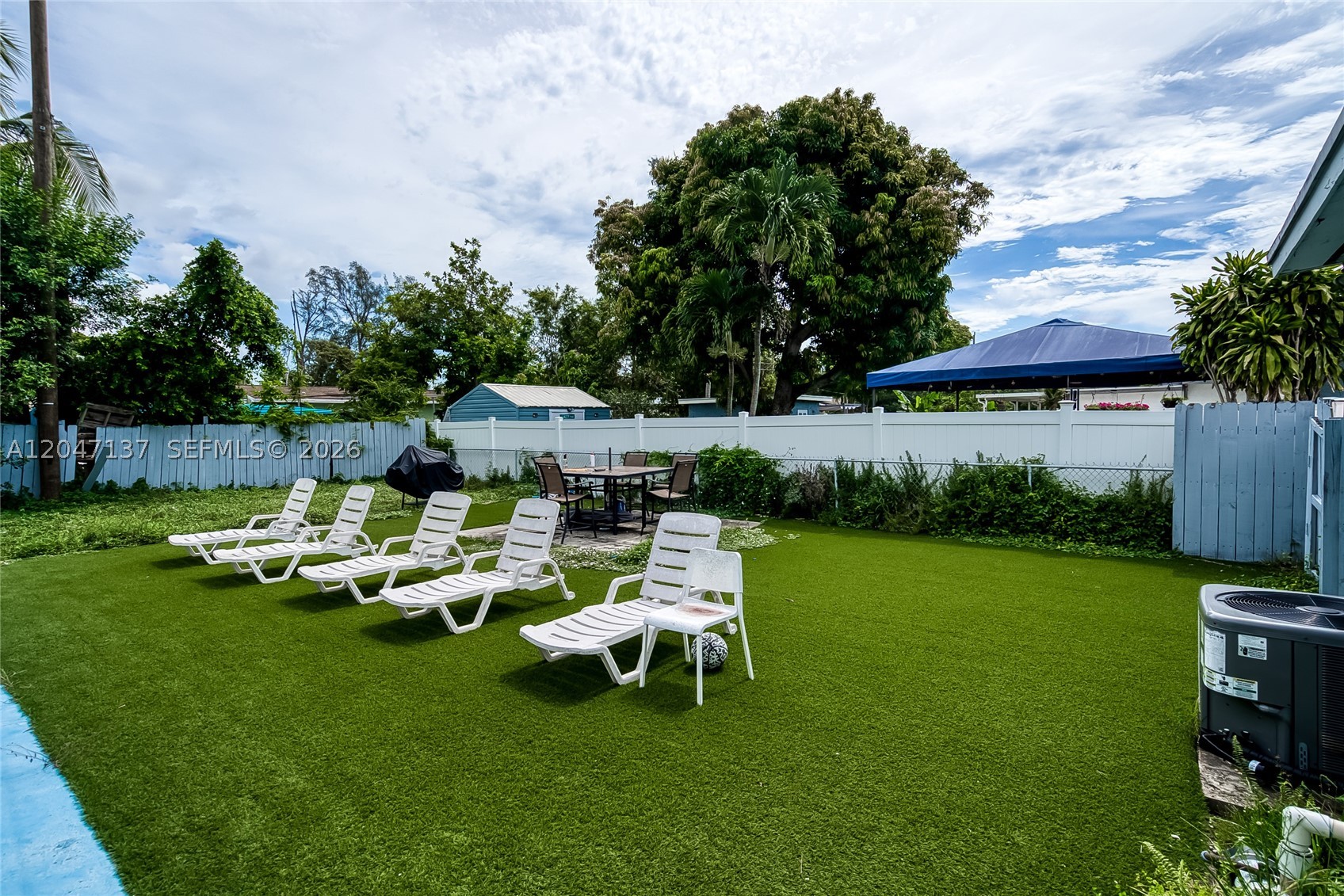 LAUDERDALE MANORS ADD-REV - Residential