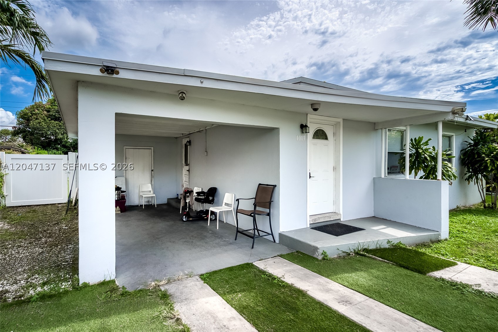 LAUDERDALE MANORS ADD-REV - Residential