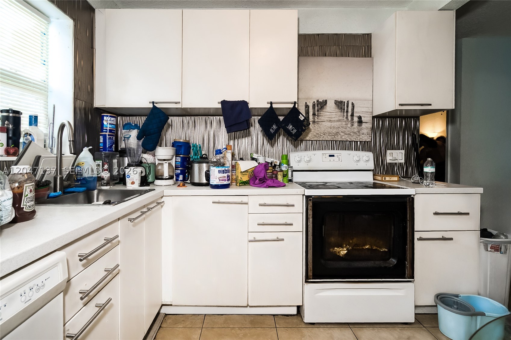 LAUDERDALE MANORS ADD-REV - Residential