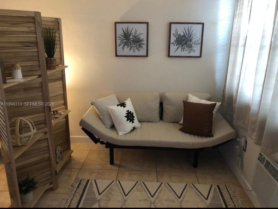 620 CONDO - Residential Lease