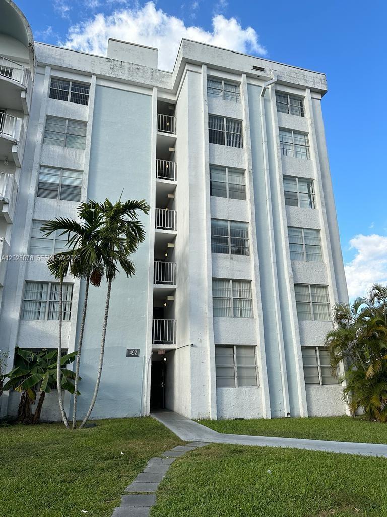 MONTECARLO CONDO - Residential