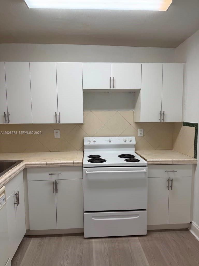 MONTECARLO CONDO - Residential
