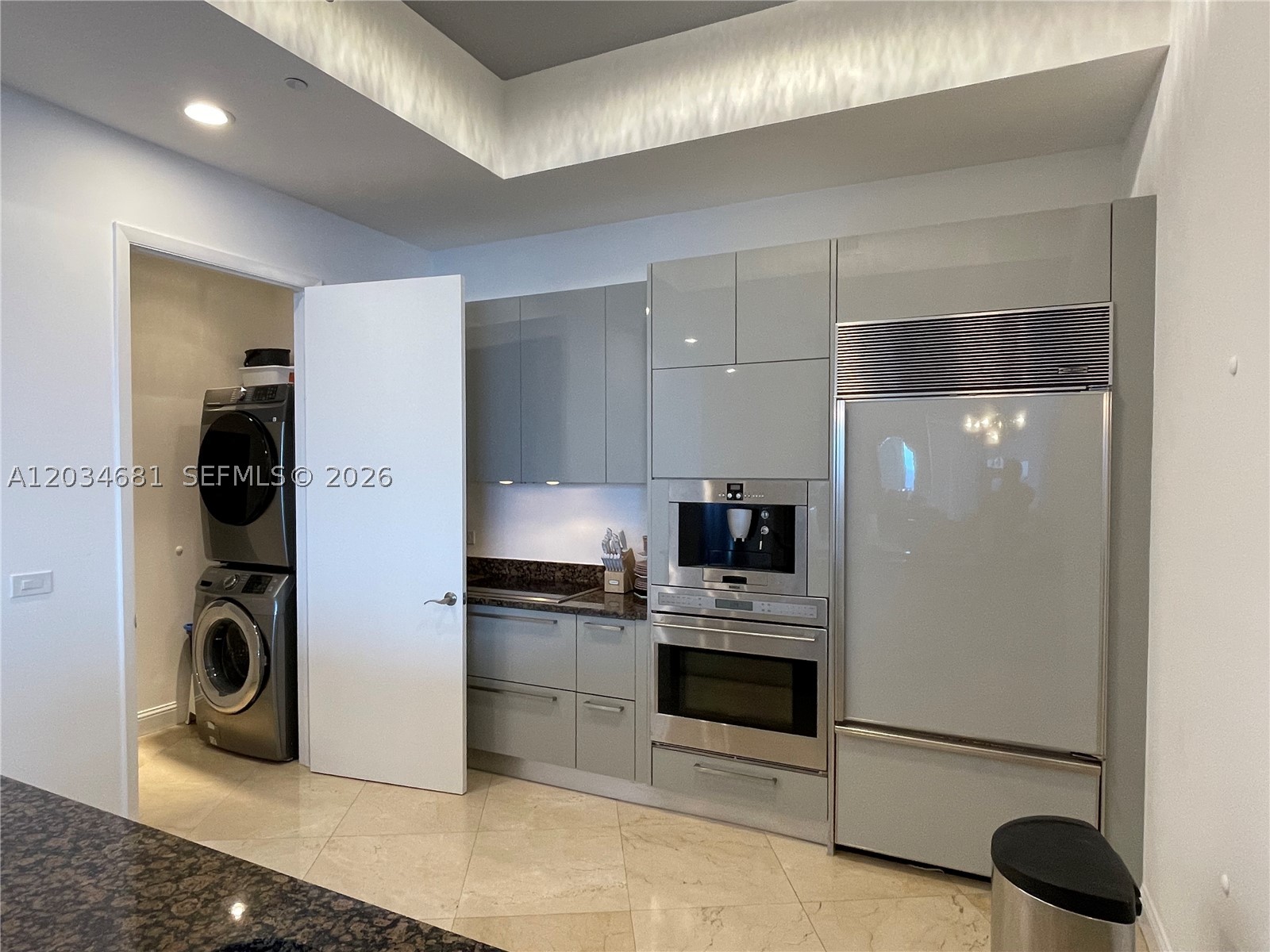 TDR TOWER I CONDO - Residential Lease