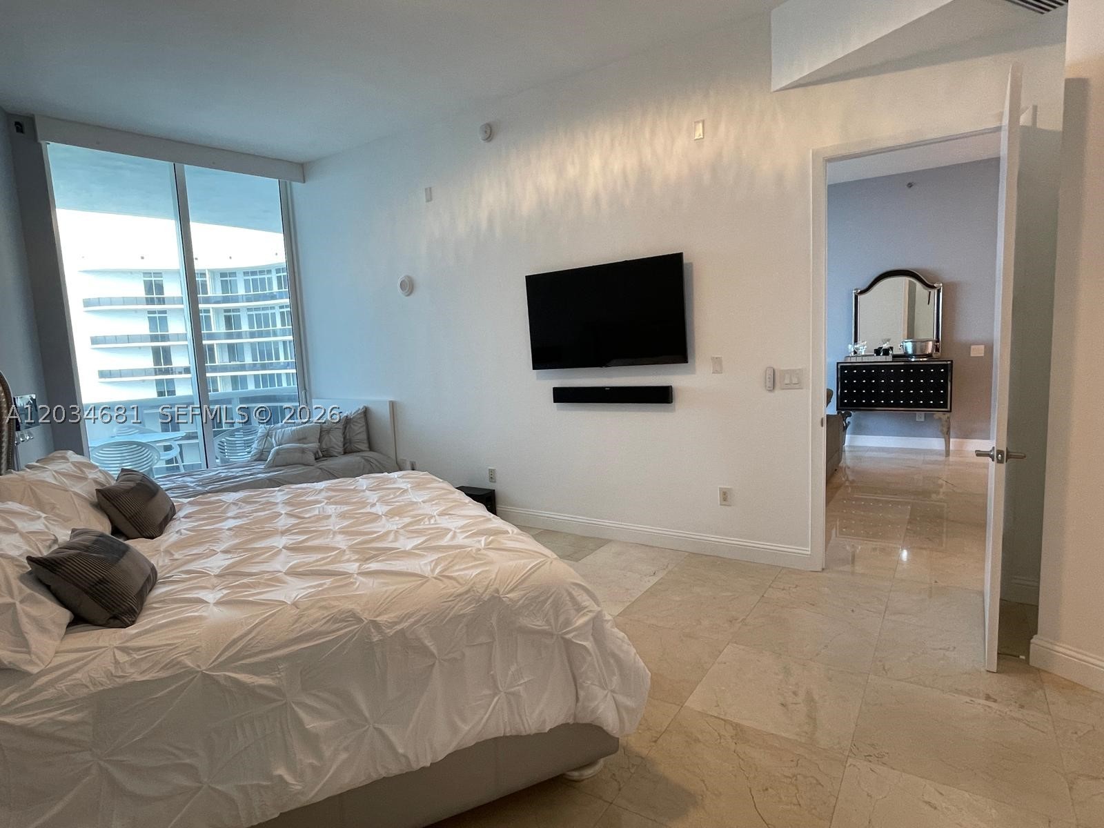 TDR TOWER I CONDO - Residential Lease