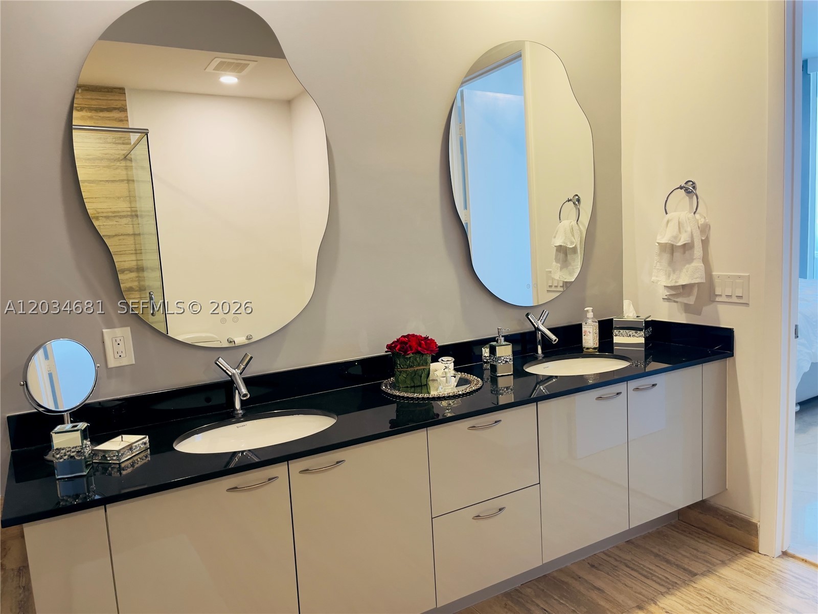 TDR TOWER I CONDO - Residential Lease