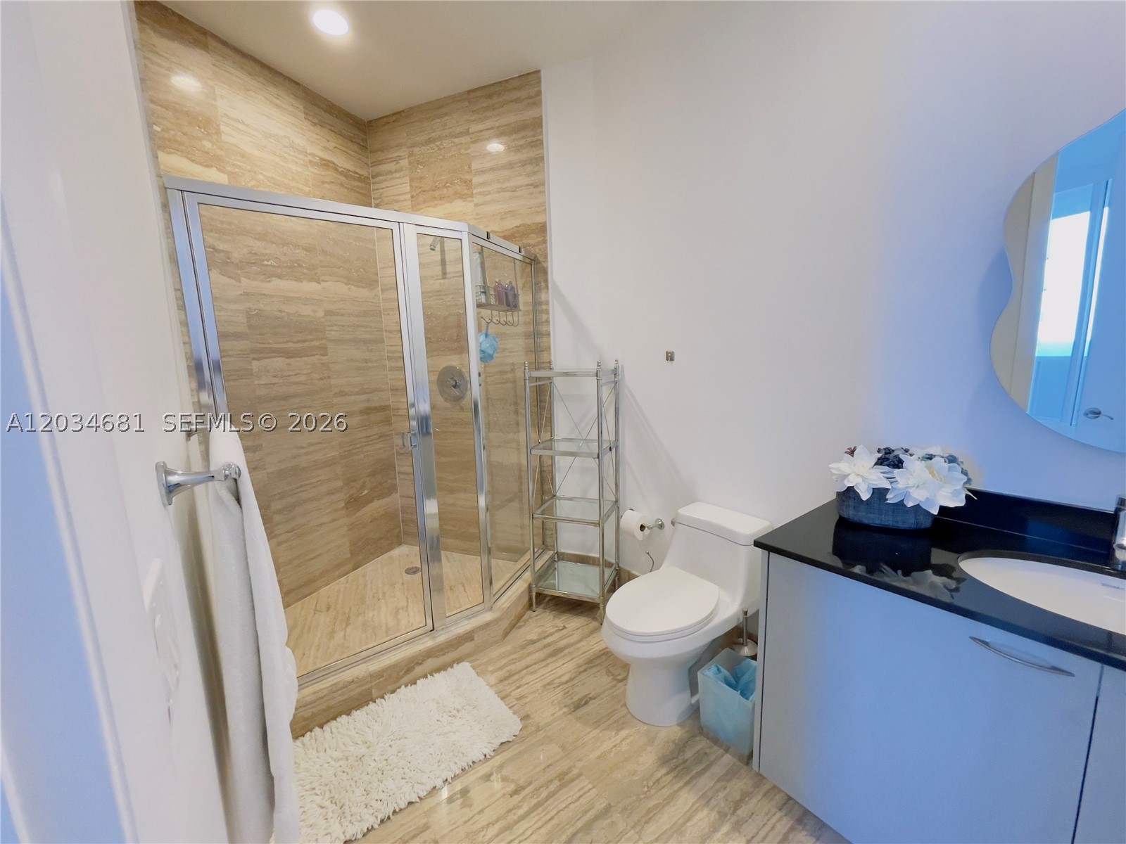 TDR TOWER I CONDO - Residential Lease