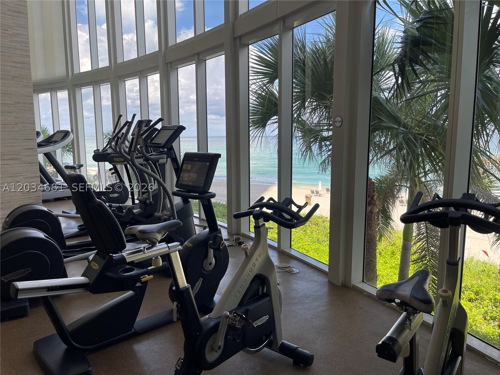 TDR TOWER I CONDO - Residential Lease