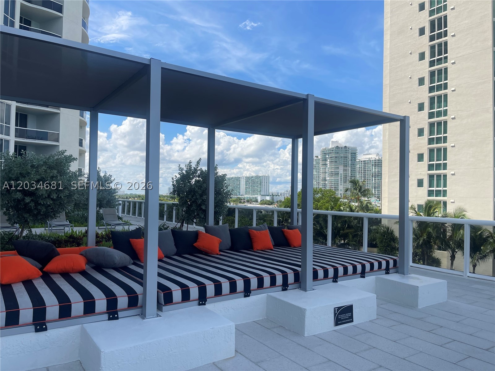 TDR TOWER I CONDO - Residential Lease