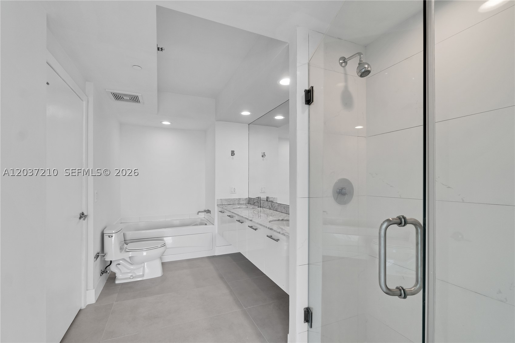 500 BRICKELL EAST CONDO - Residential Lease