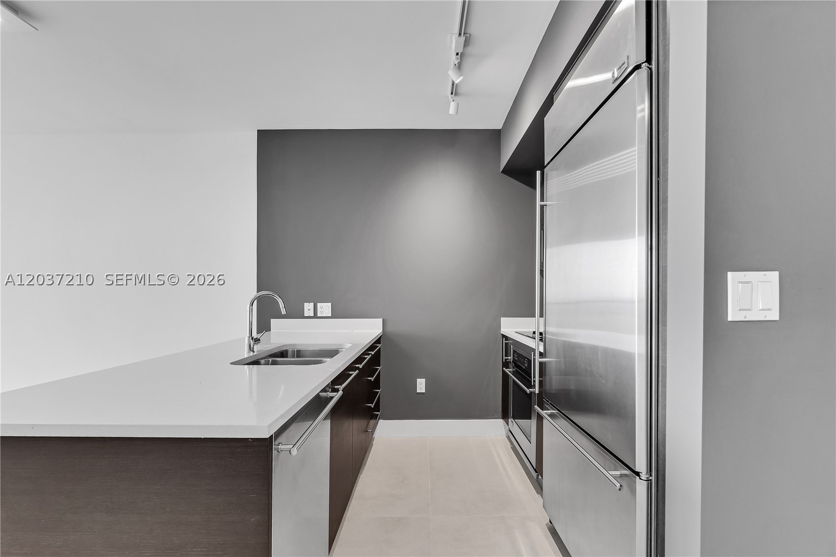500 BRICKELL EAST CONDO - Residential Lease