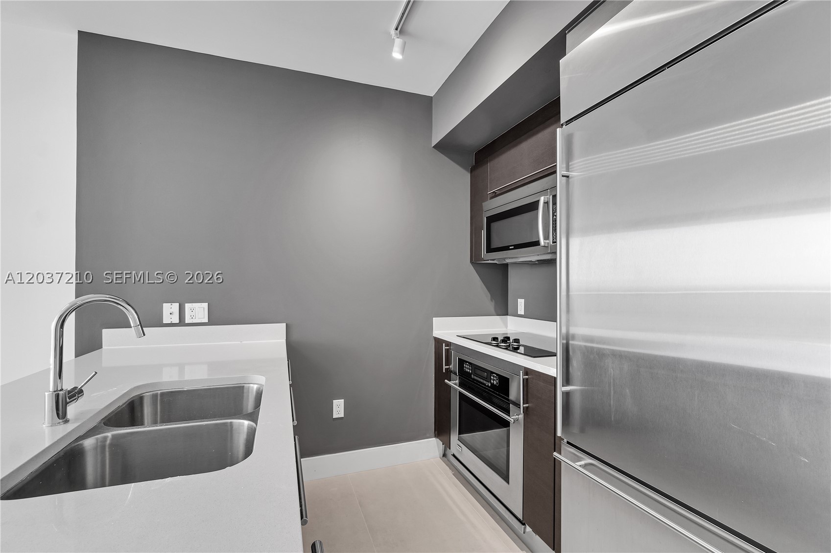 500 BRICKELL EAST CONDO - Residential Lease