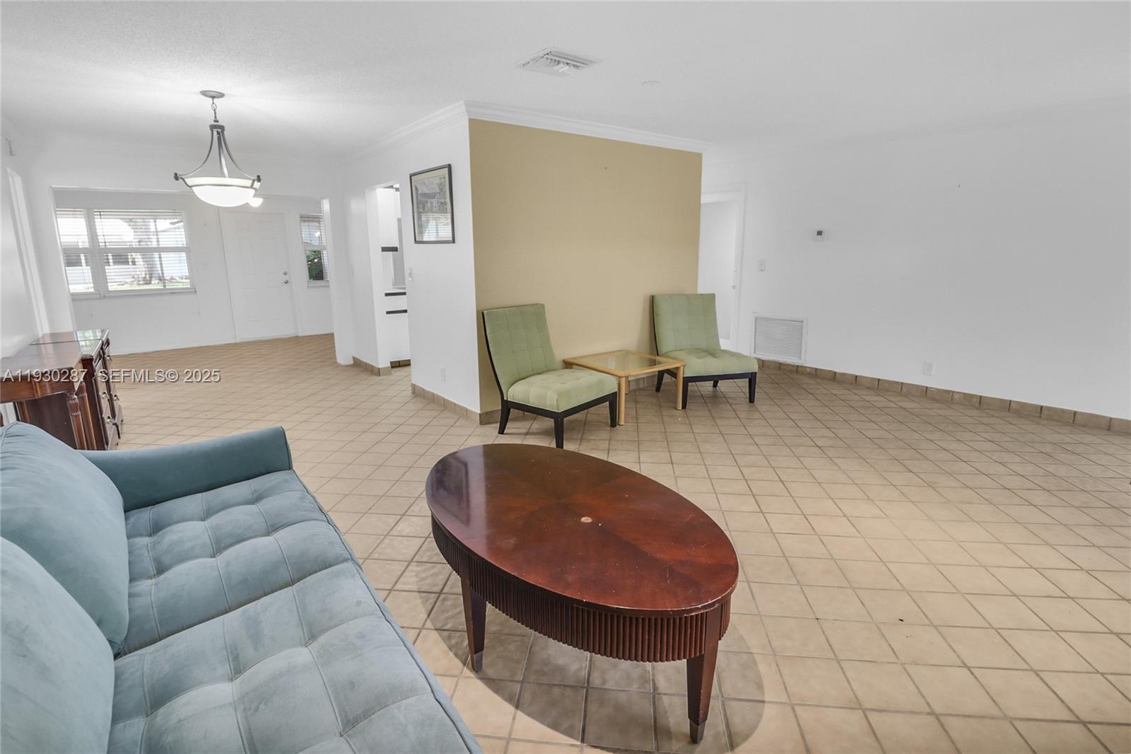 LAUDERDALE WEST 2 SEC - Residential