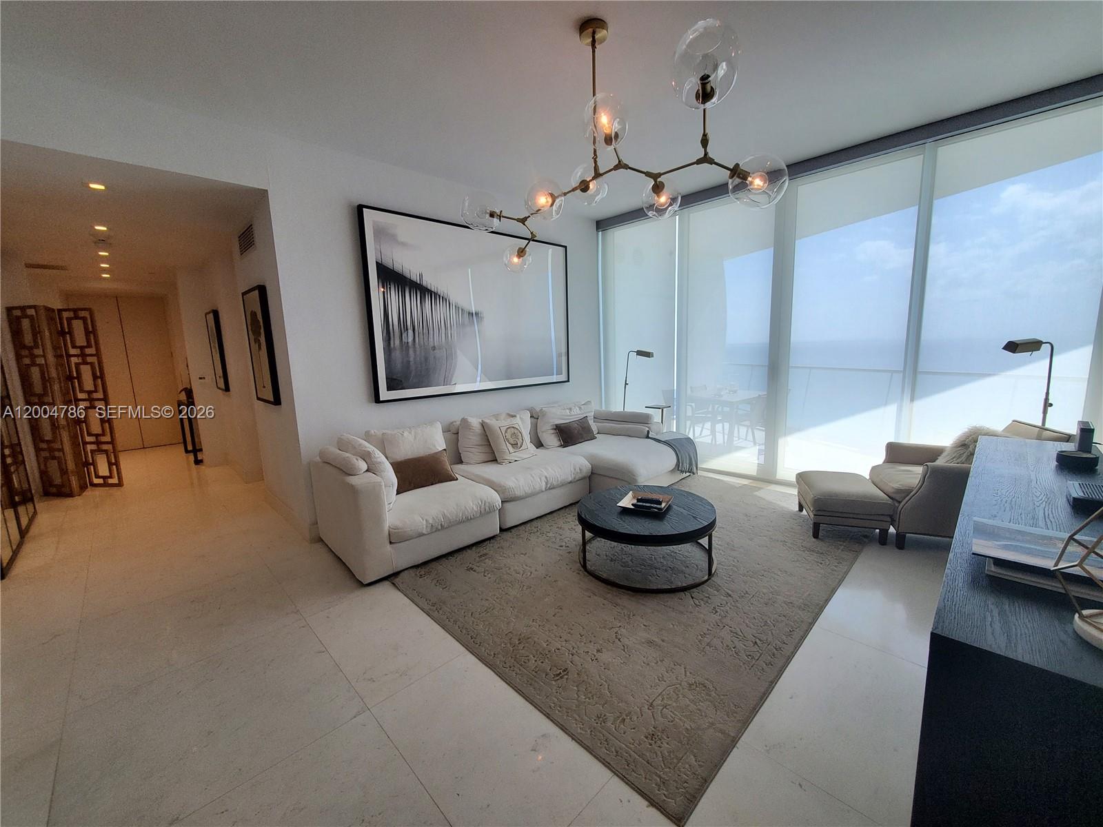 JADE SIGNATURE CONDO - Residential