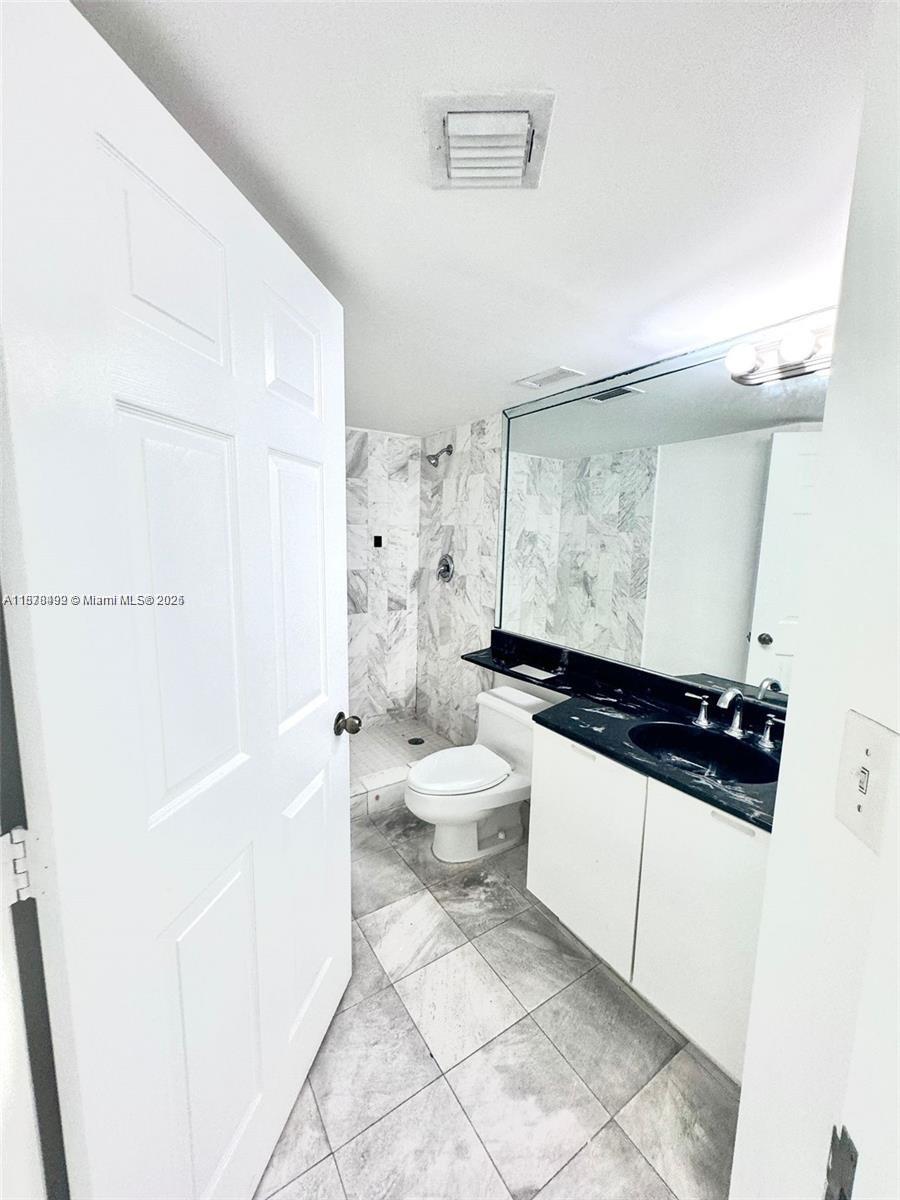 FOUR AMBASSADORS CONDO PH - Residential Lease