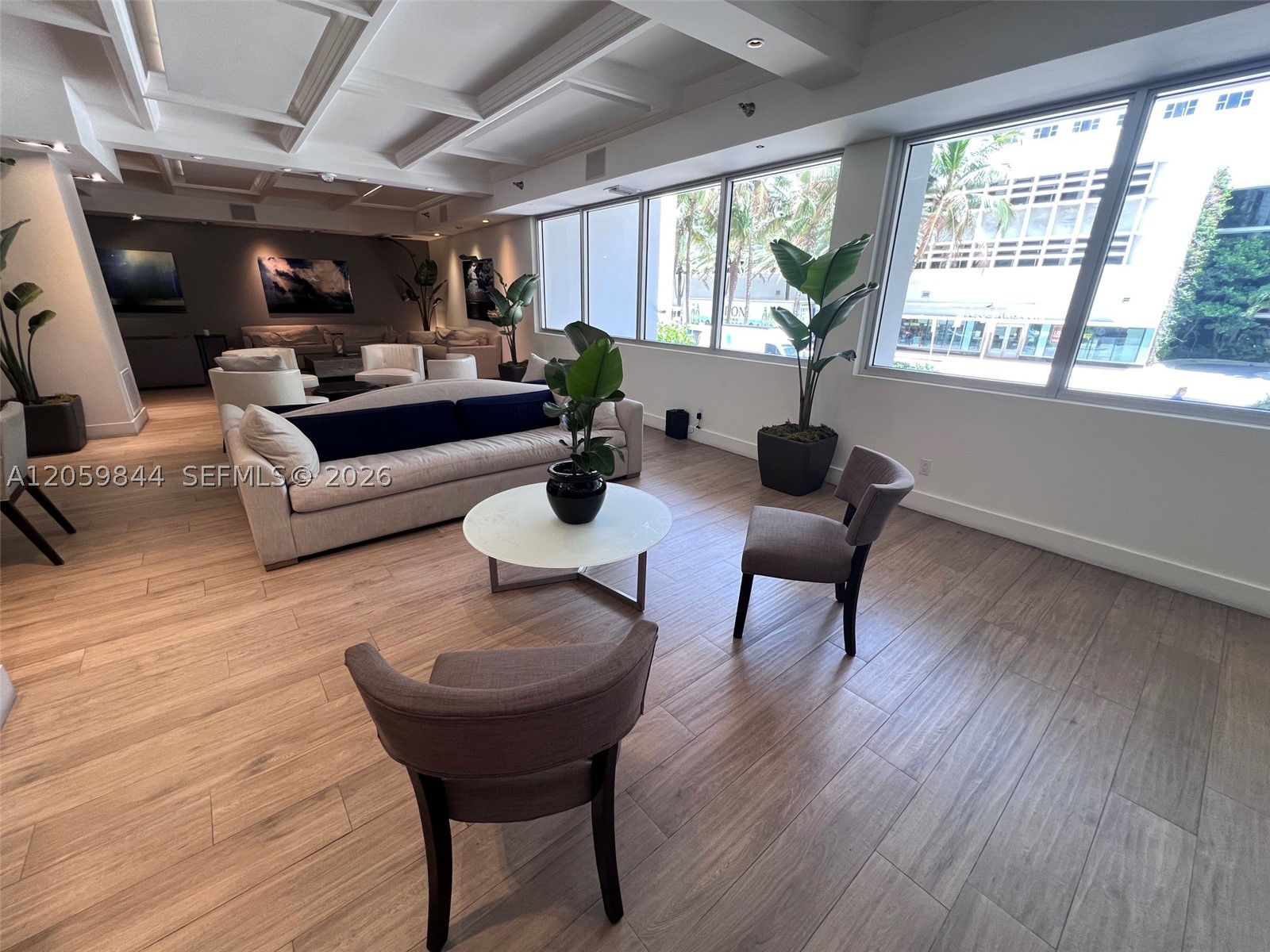THE DECOPLAGE CONDO - Residential