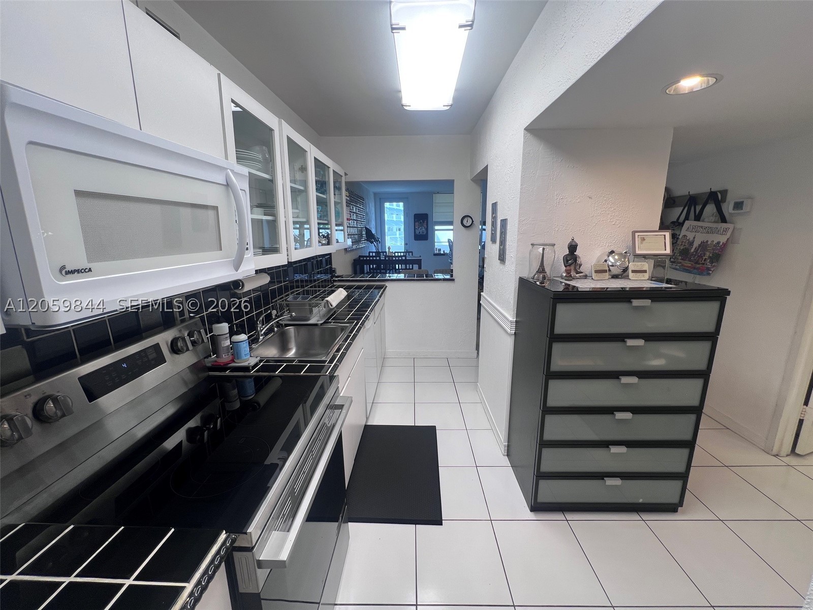 THE DECOPLAGE CONDO - Residential