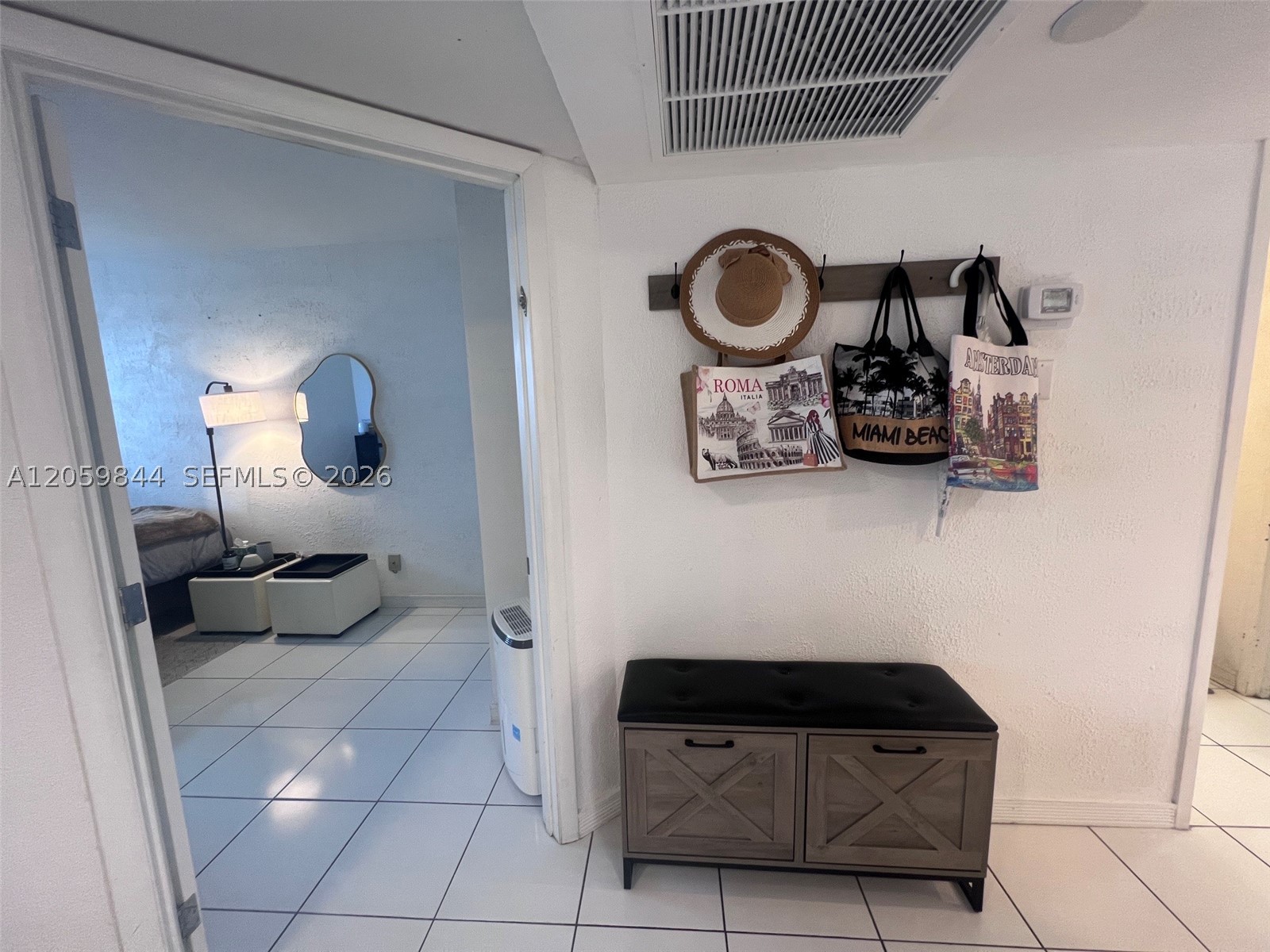 THE DECOPLAGE CONDO - Residential
