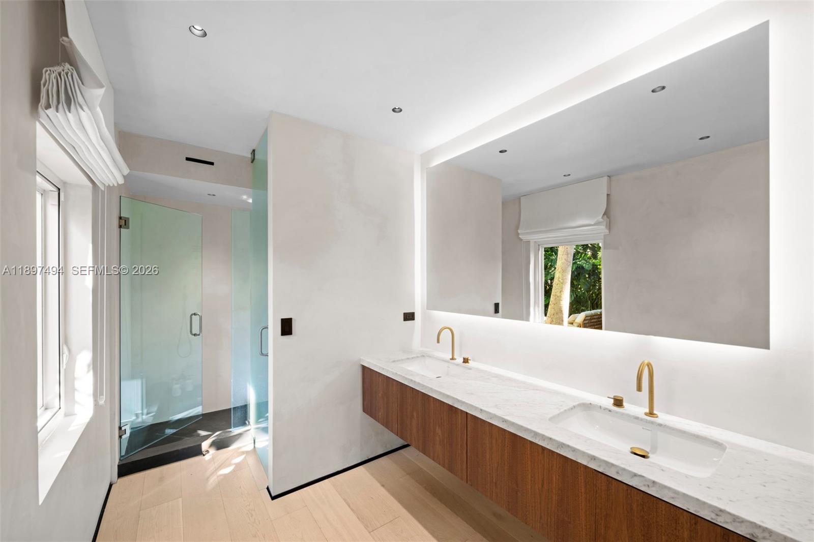 SAN MARINO ISLAND - Residential