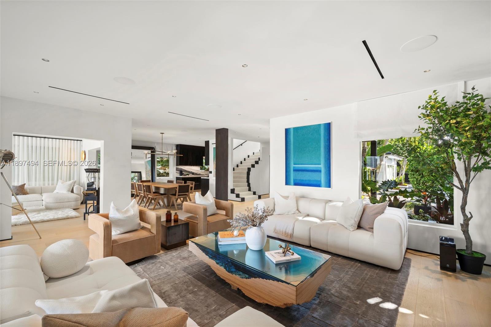 SAN MARINO ISLAND - Residential
