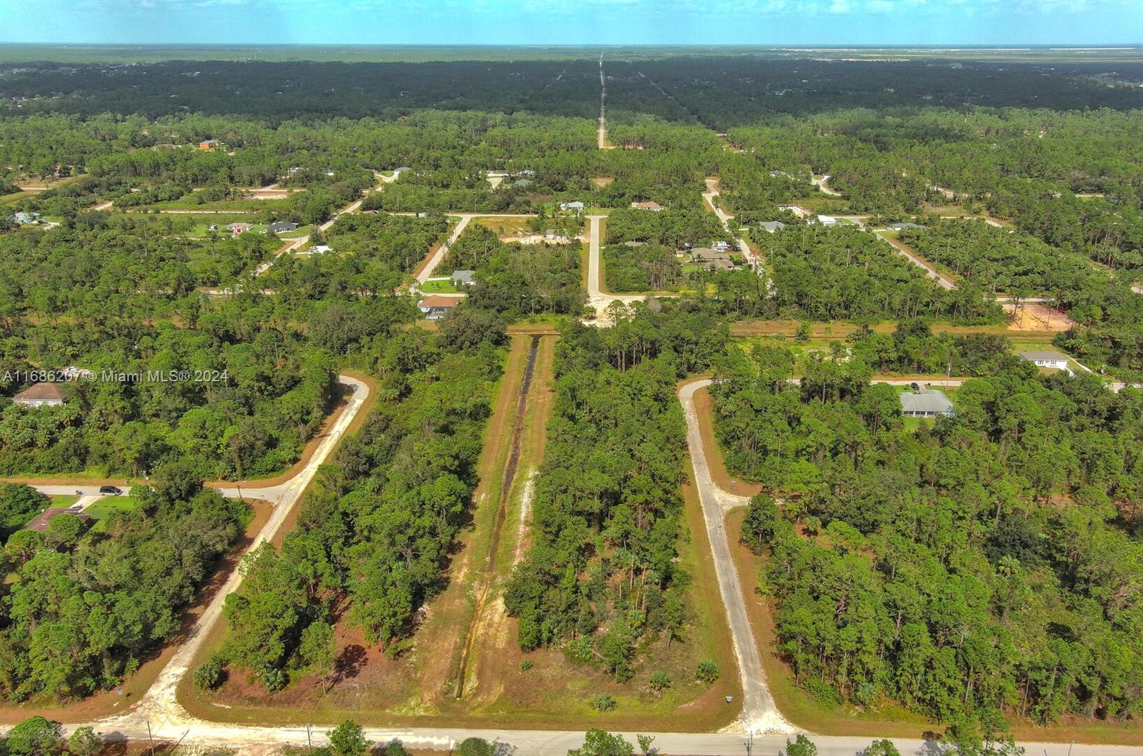 LEHIGH ACRES - Land