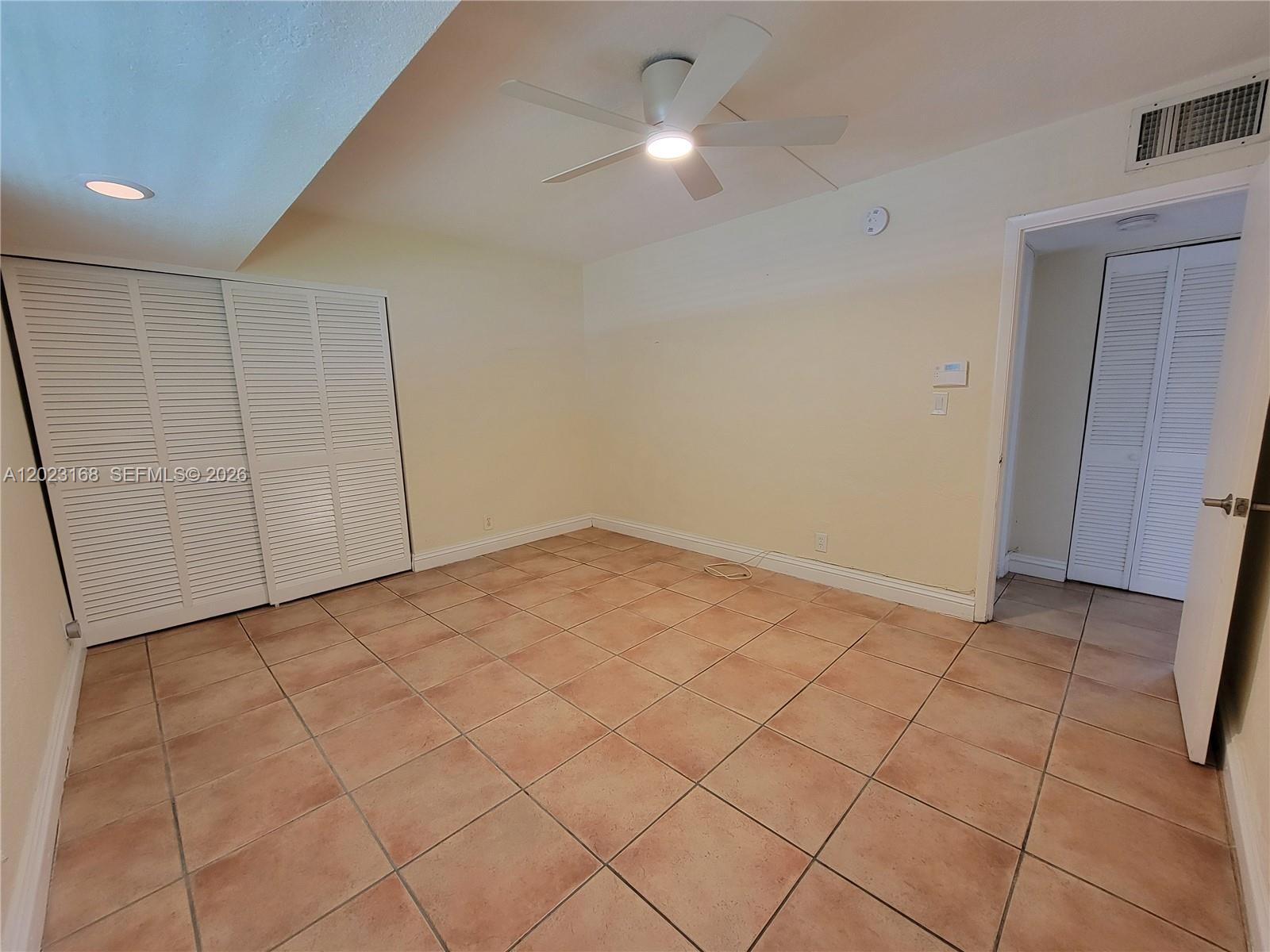 VILLAS OF PINECREST CONDO - Residential