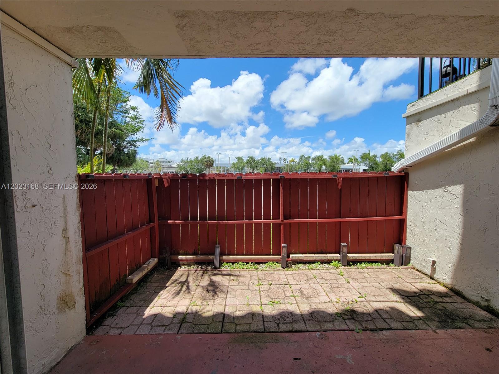 VILLAS OF PINECREST CONDO - Residential