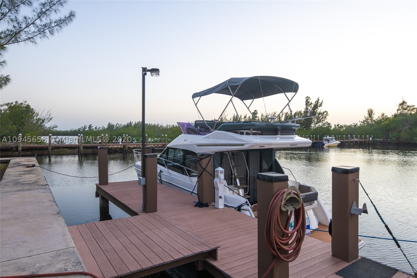 HAMMOCK OAKS HARBOR SEC 3 - Residential