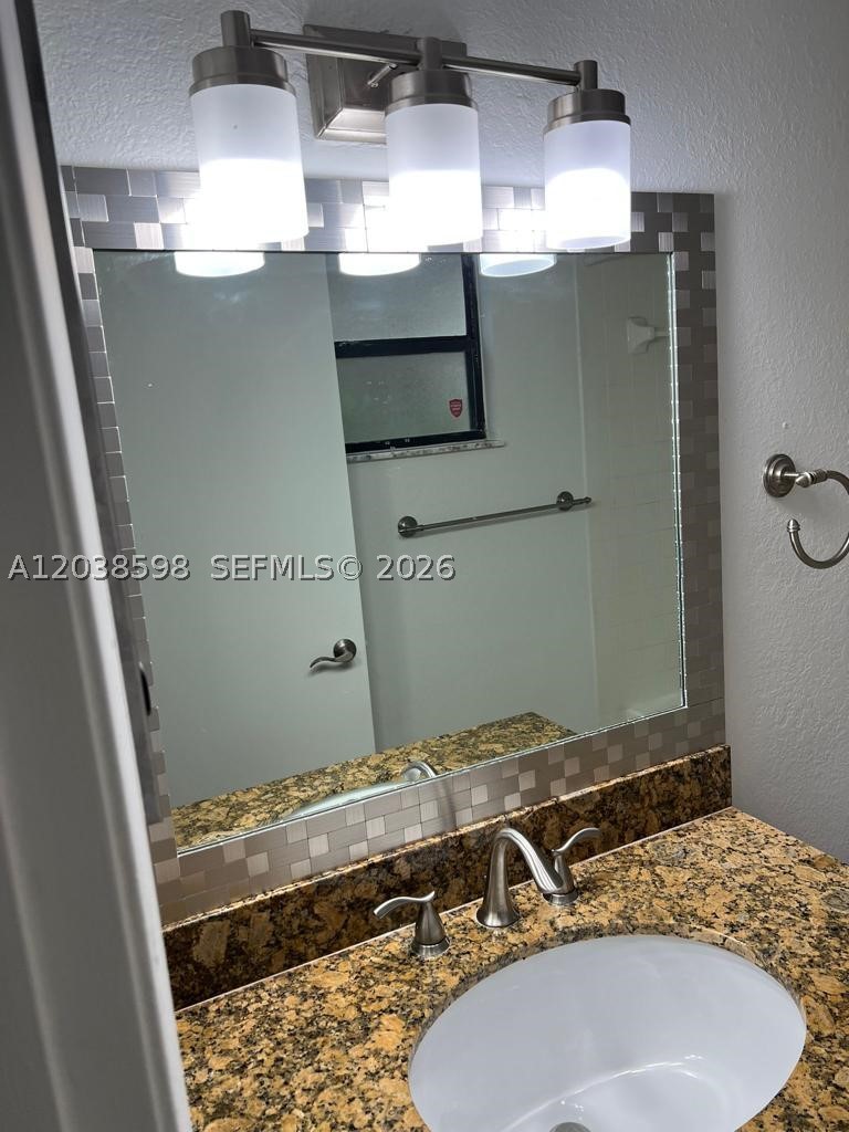 PALM BEACH PLACE CONDO - Residential Lease