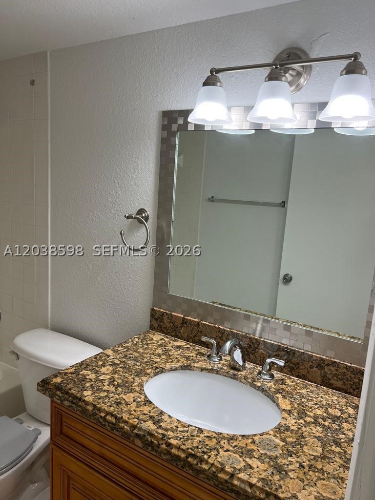 PALM BEACH PLACE CONDO - Residential Lease