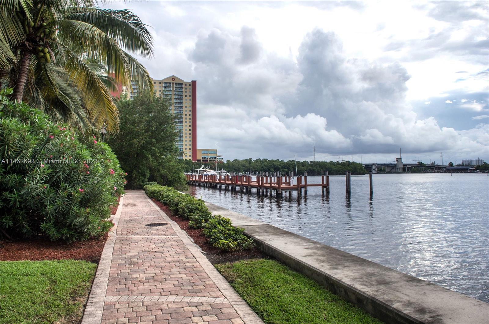 PORTO BELLAGIO CONDO - Residential Lease