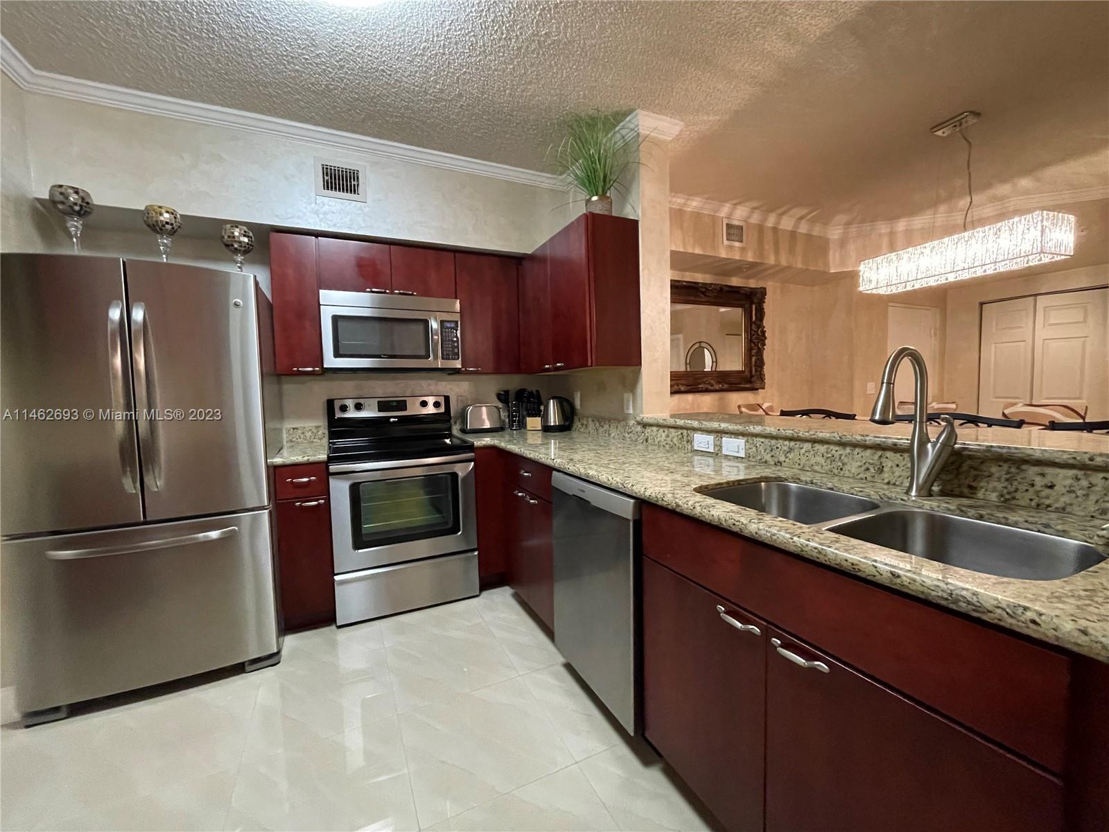 PORTO BELLAGIO CONDO - Residential Lease