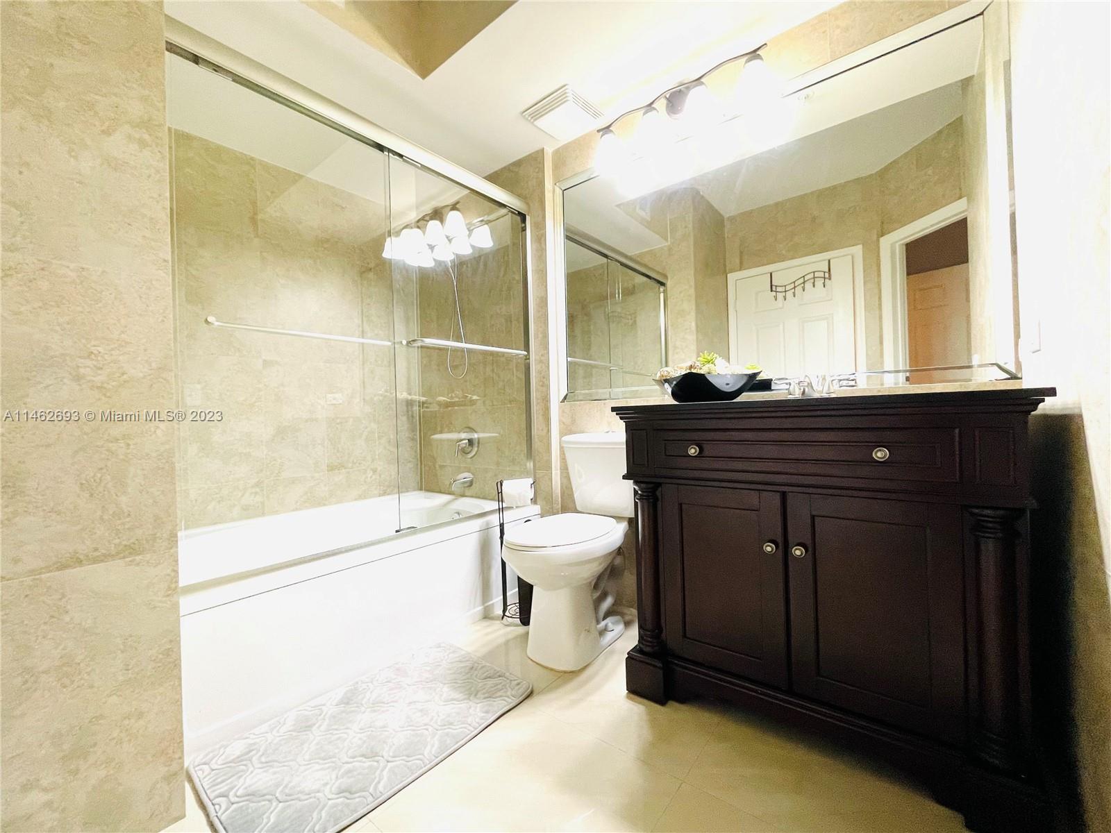 PORTO BELLAGIO CONDO - Residential Lease