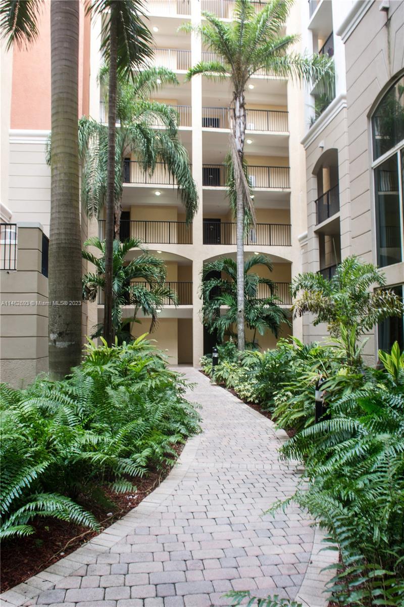 PORTO BELLAGIO CONDO - Residential Lease
