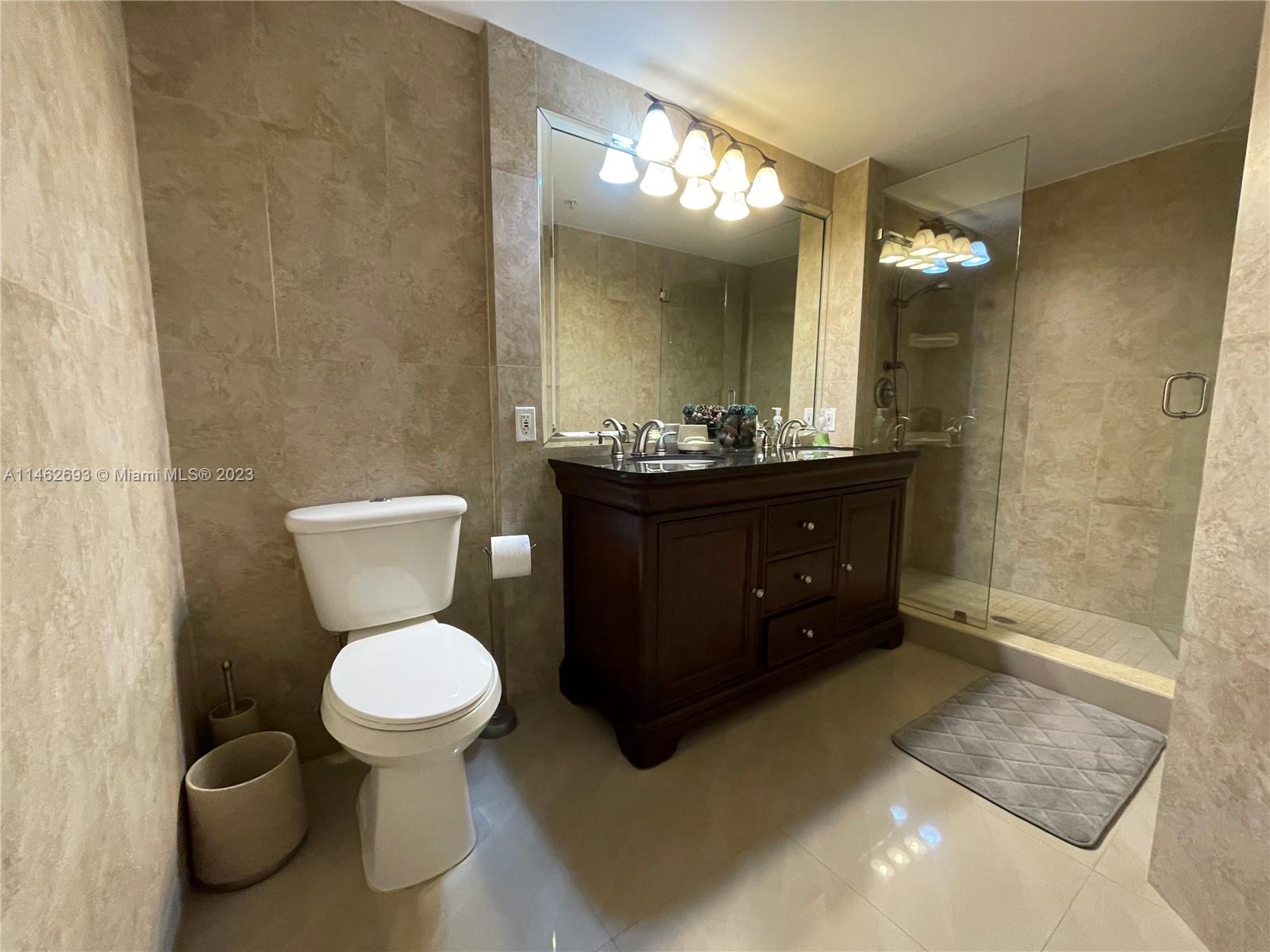 PORTO BELLAGIO CONDO - Residential Lease