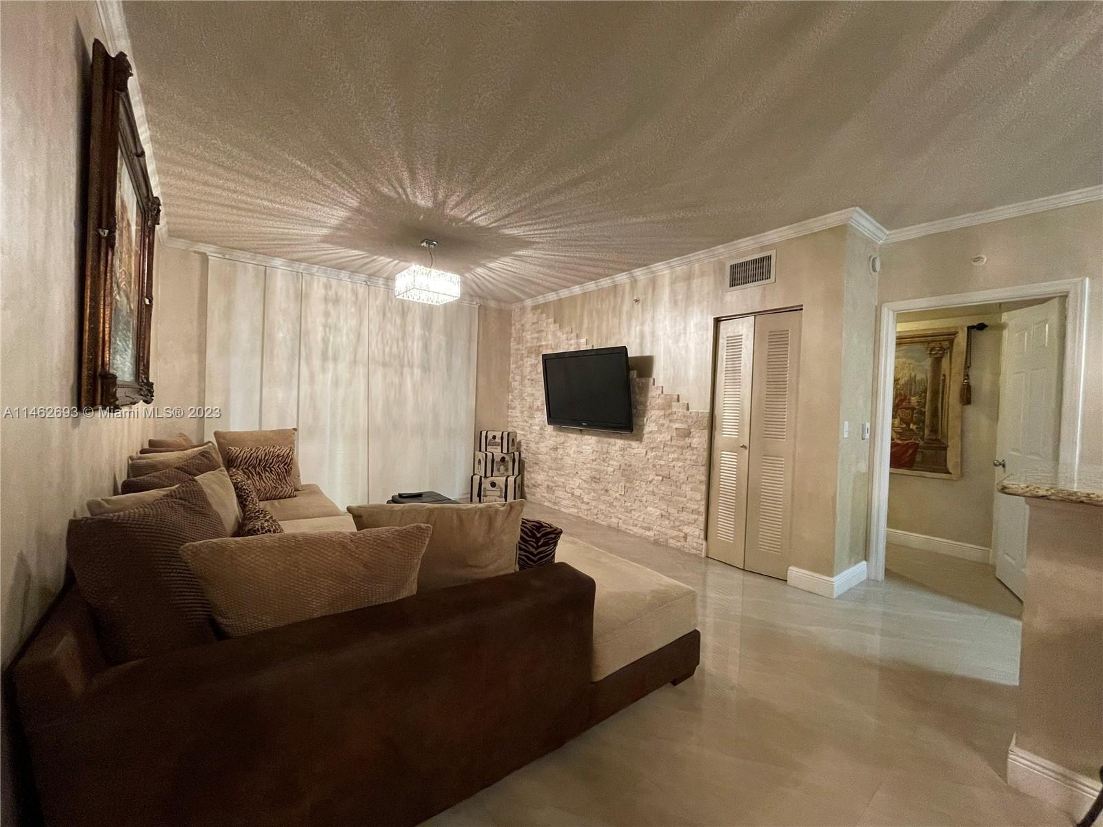 PORTO BELLAGIO CONDO - Residential Lease