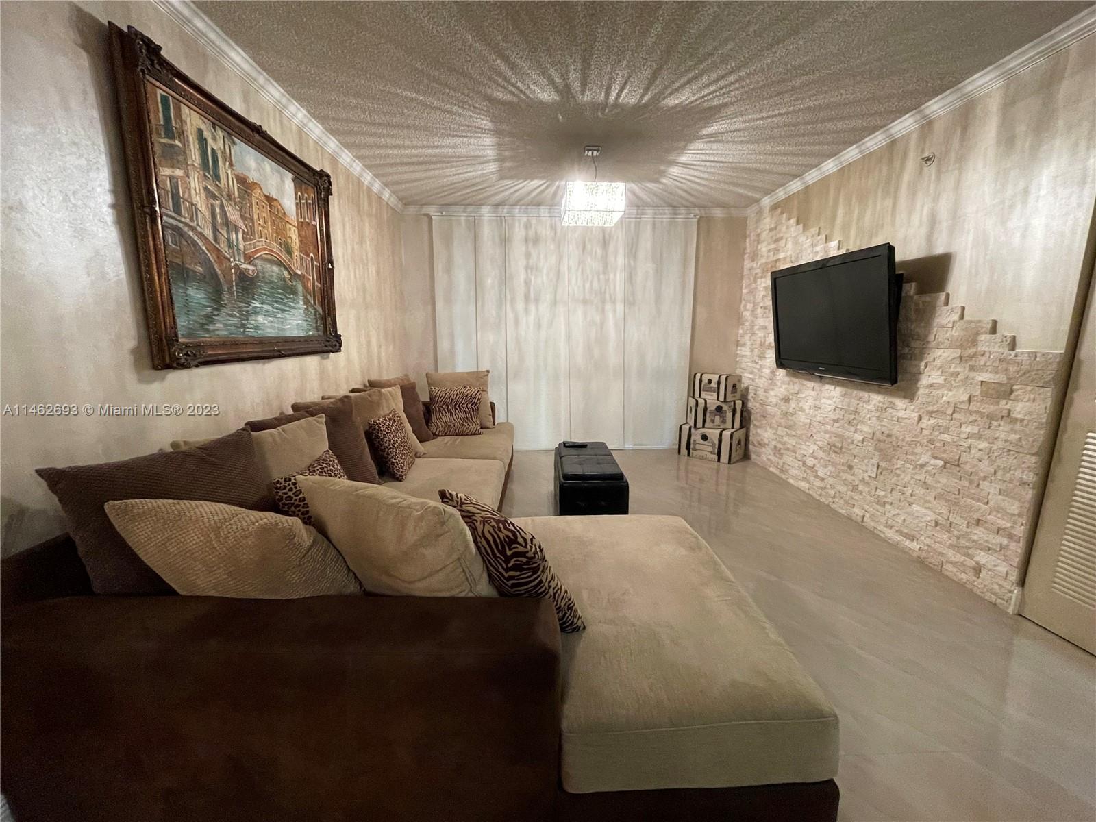 PORTO BELLAGIO CONDO - Residential Lease