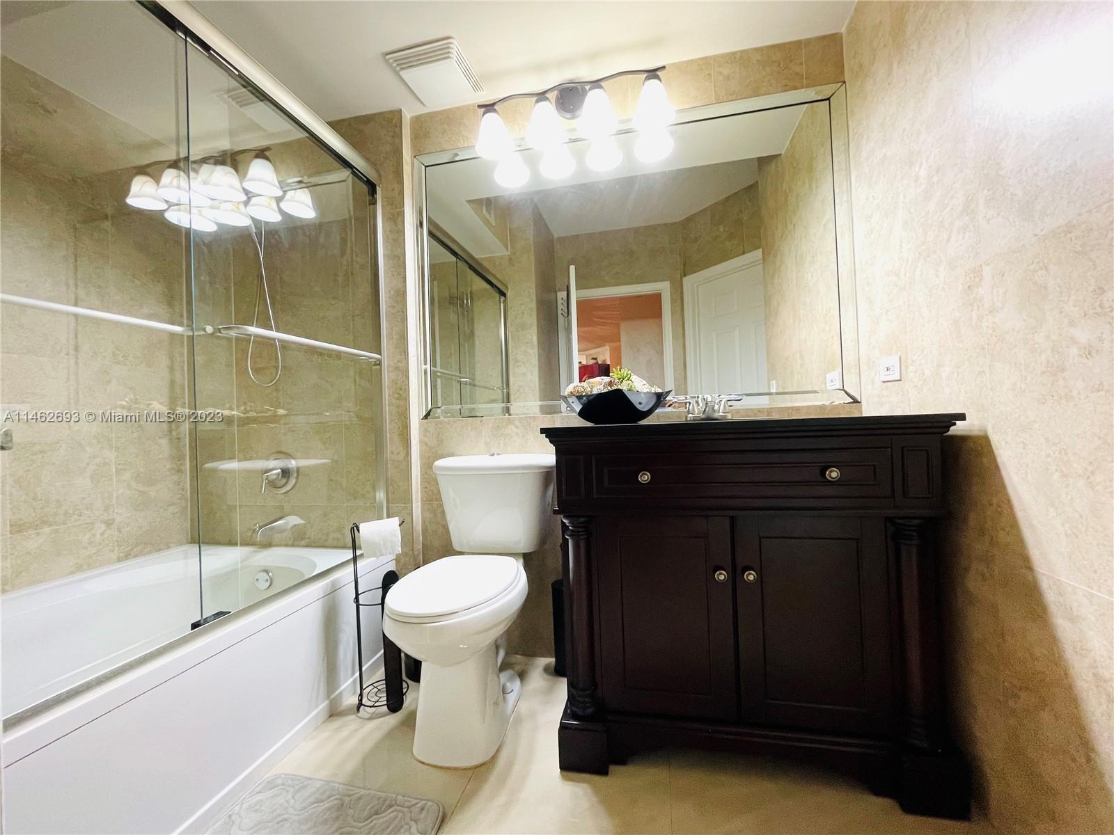 PORTO BELLAGIO CONDO - Residential Lease