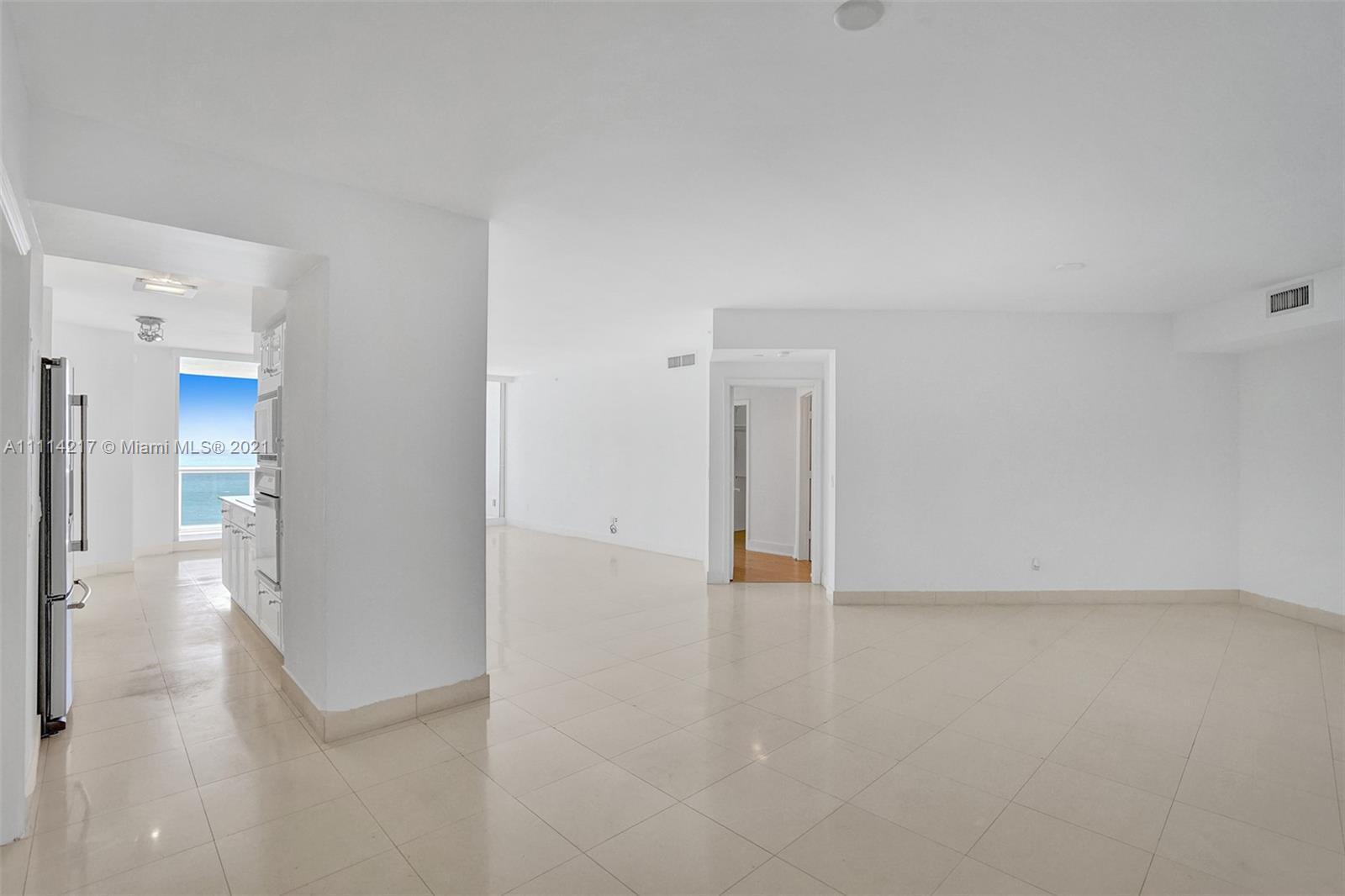 GREEN DIAMOND CONDO - Residential Lease