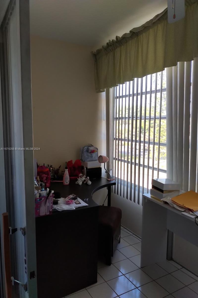 BISC LAKE GARDENS NO 2 BL - Residential
