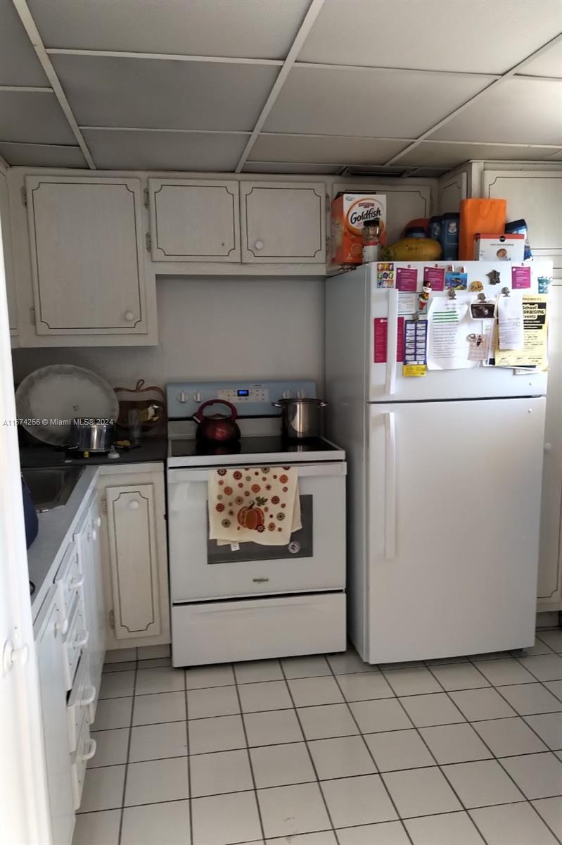 BISC LAKE GARDENS NO 2 BL - Residential